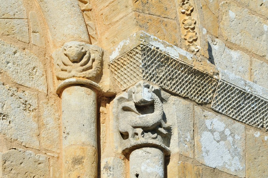 File:Caunay eglise chap.jpg