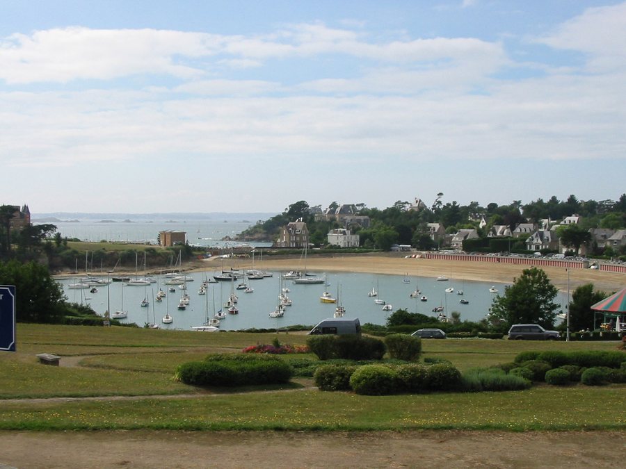 File:Port of Saint-Briac-sur-mer (France).JPG