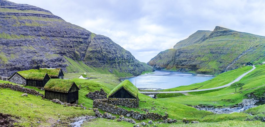 Saksun, ein Dorf an der Nordwestküste der färöischen Insel Streymoy