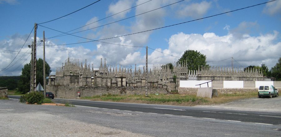 National Road 634 and cemetery of Goiriz in Vilalba, Lugo