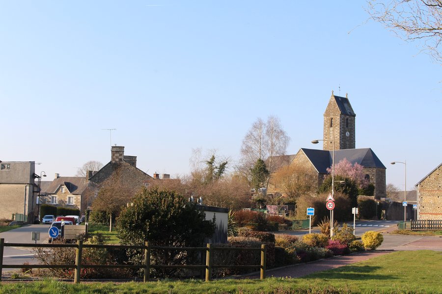 File:Argouges, Manche.jpg