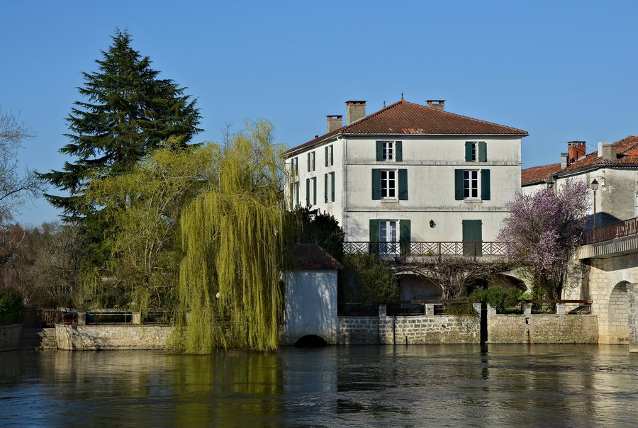 File:Mansle-16 Maison&Charente 2014.jpg