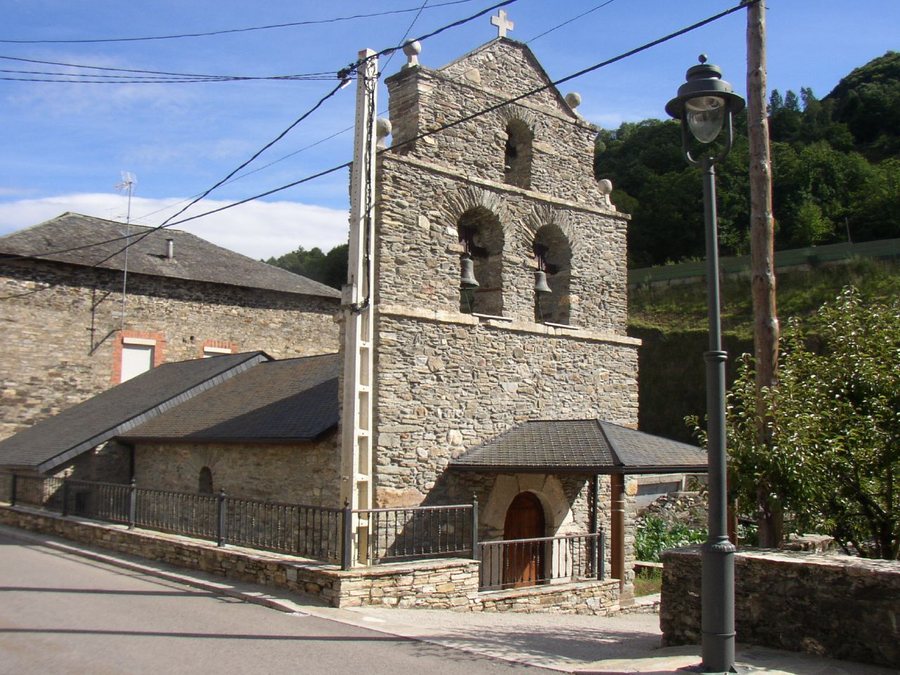 File:La Portela de Valcarce (65961501).jpg