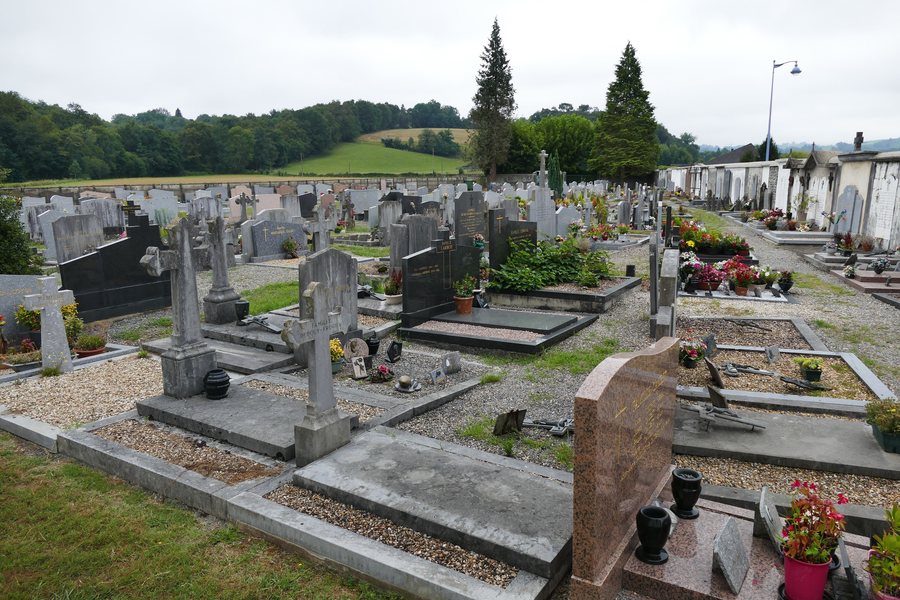 File:Aramits - Cimetière - 1.jpg
