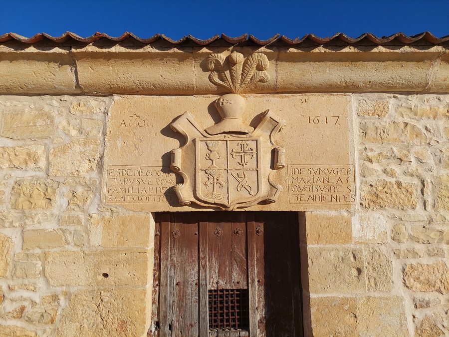 File:Ermita del Santo Cristo en Matabuena 2.jpg