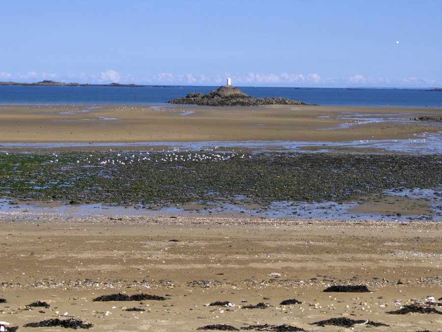 File:Etables-sur-Mer - Plage du Moulin.jpg