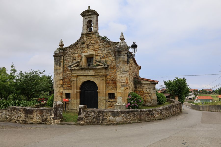 File:Ermita de San Antonio, Carriazo.jpg
