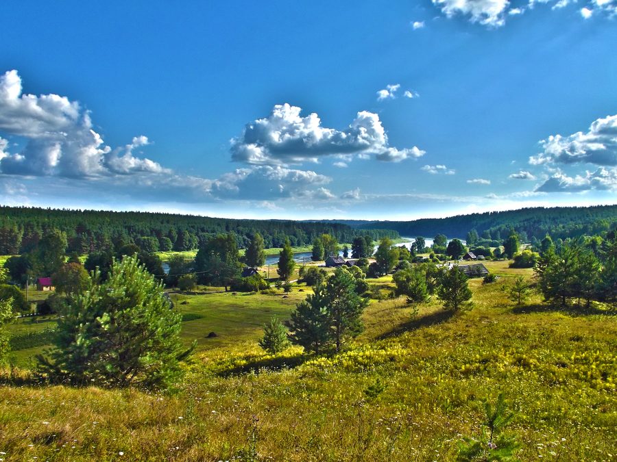 The bends of the Daugava near Slutišķi