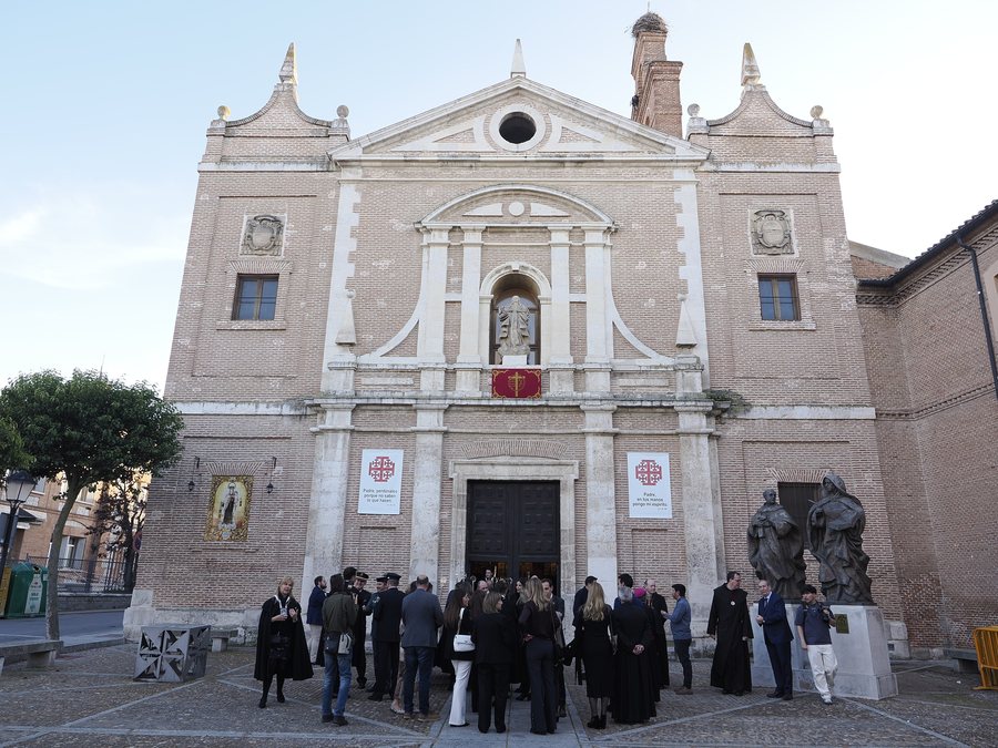 File:Santuario de Nuestra Señora del Carmen (Medina del Campo).jpg