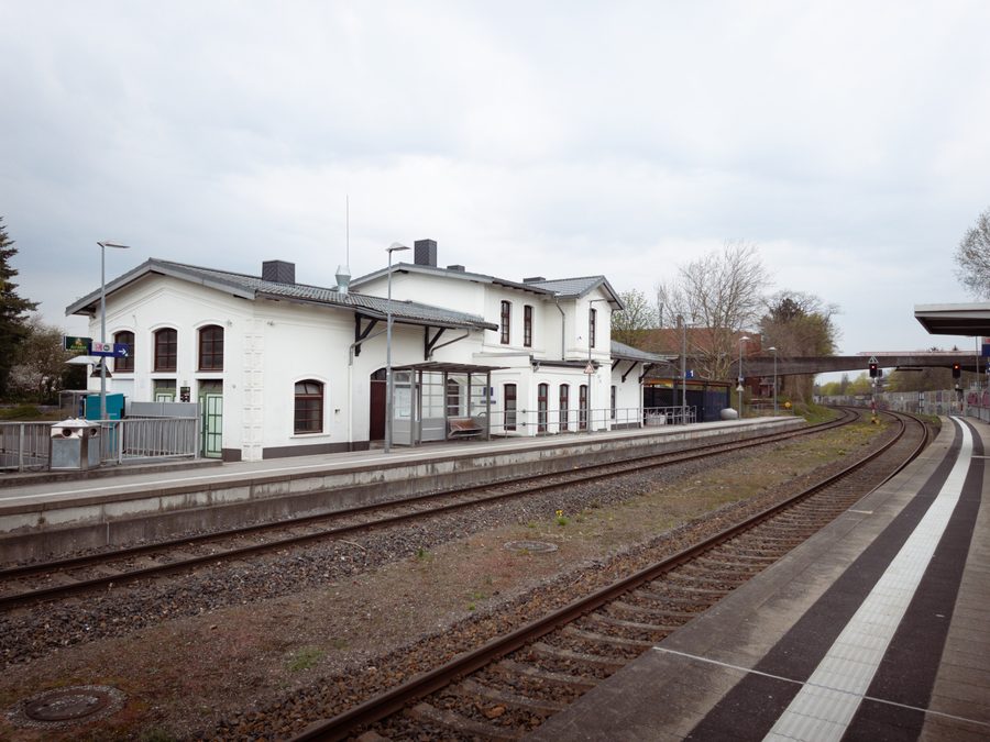 Raisdorf station