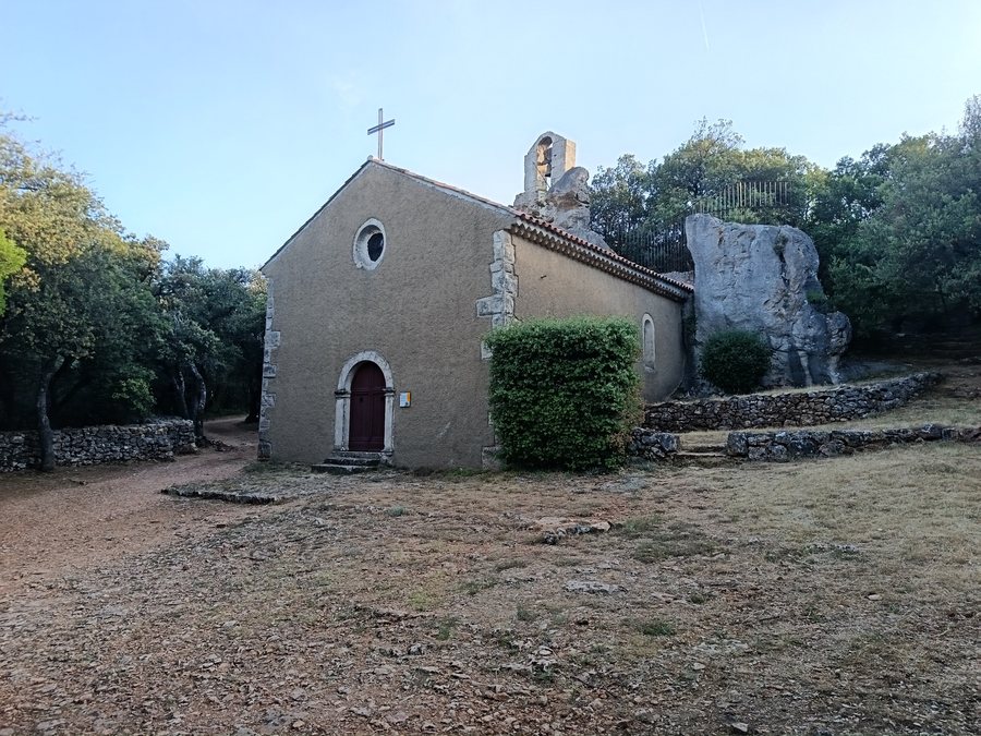 File:Tavernes - Chapelle Notre-Dame-de-Bellevue.jpg
