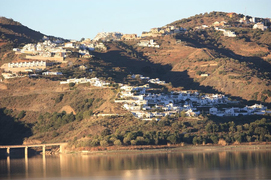 File:La Viñuela, view from the hotel 