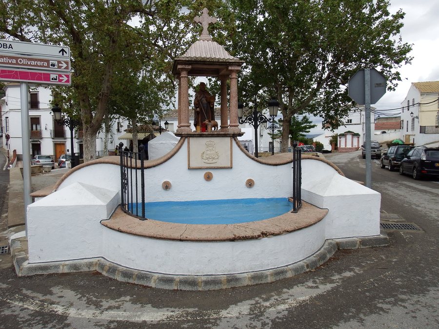 File:Fuente-Tójar 07.jpg