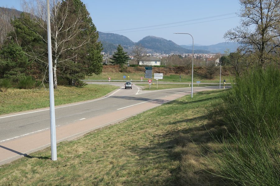 File:D 466 à Saint-Nabord - 1.jpg