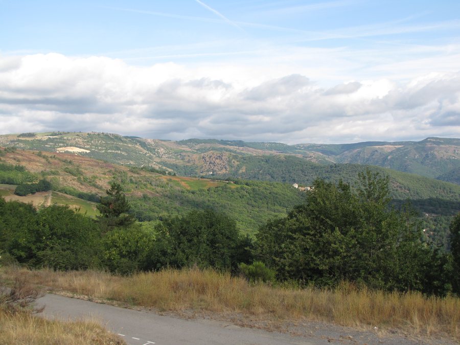 File:Commune de Gabriac, Lozère-la vallée française-02.JPG