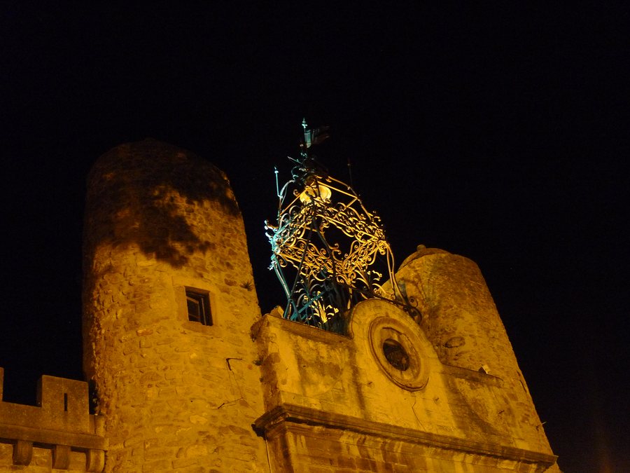 File:Campanile (CAMARET-SUR-AIGUES,FR84).jpg