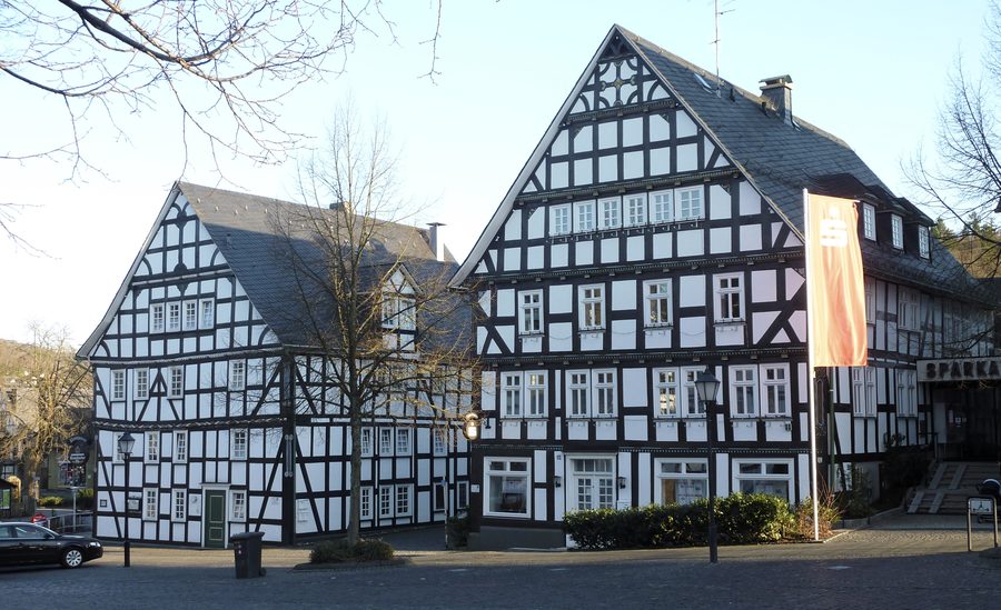 Historische Fachwerkhäuser am Markt in Hilchenbach im Kreis Siegen-Wittgenstein