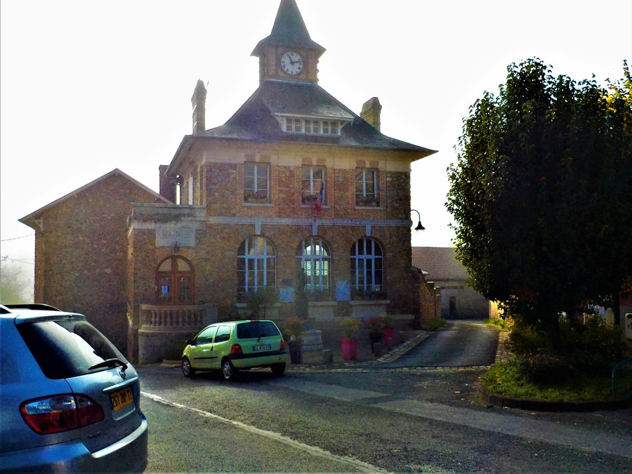File:Mairie de Jaulgonne.jpg
