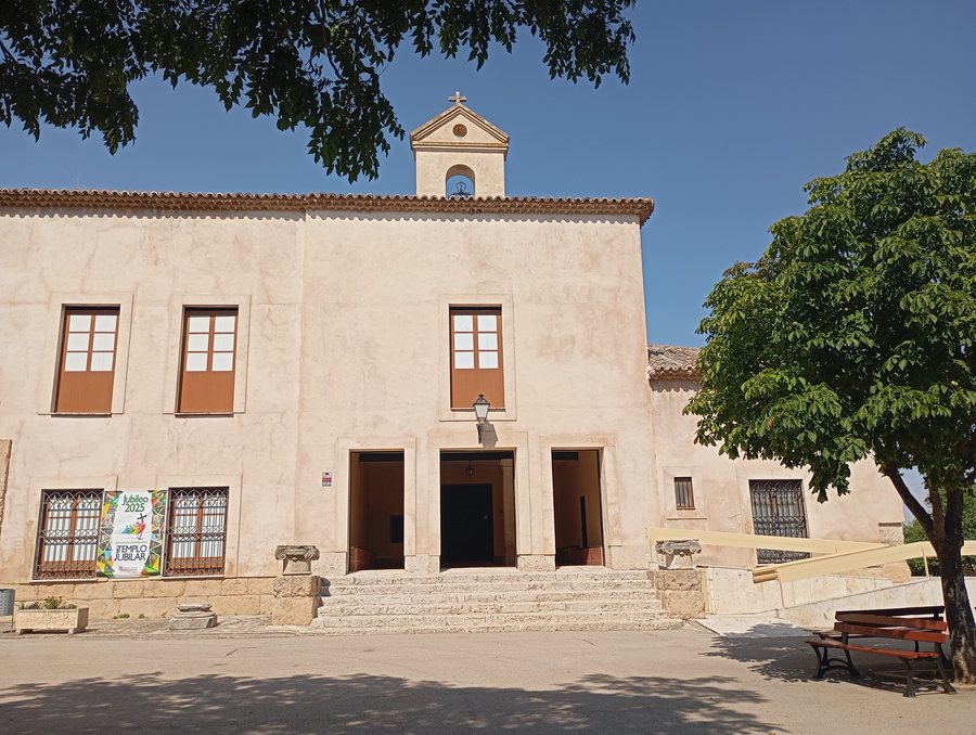 File:Santuario Virgen de Riánsares (Tarancón).jpg