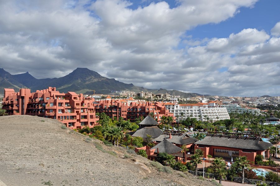 File:Costa Adeje R10.jpg