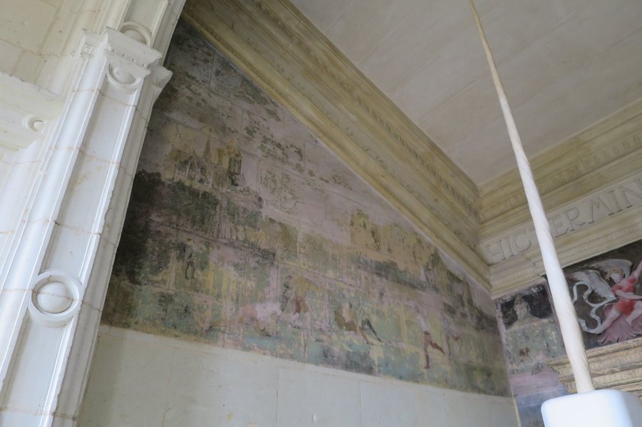 File:Escalier Château Oiron 01.jpg