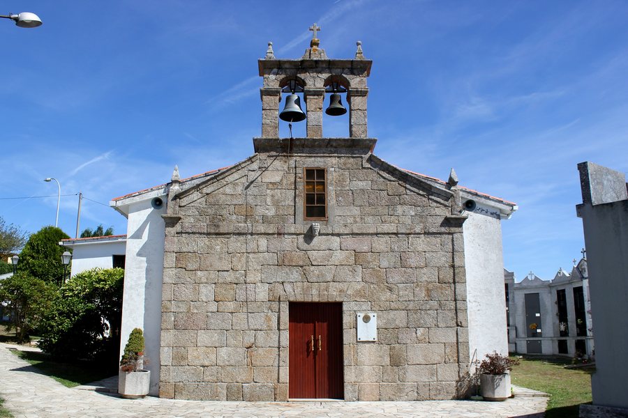File:Igrexa de Tabeaio, Carral.jpg