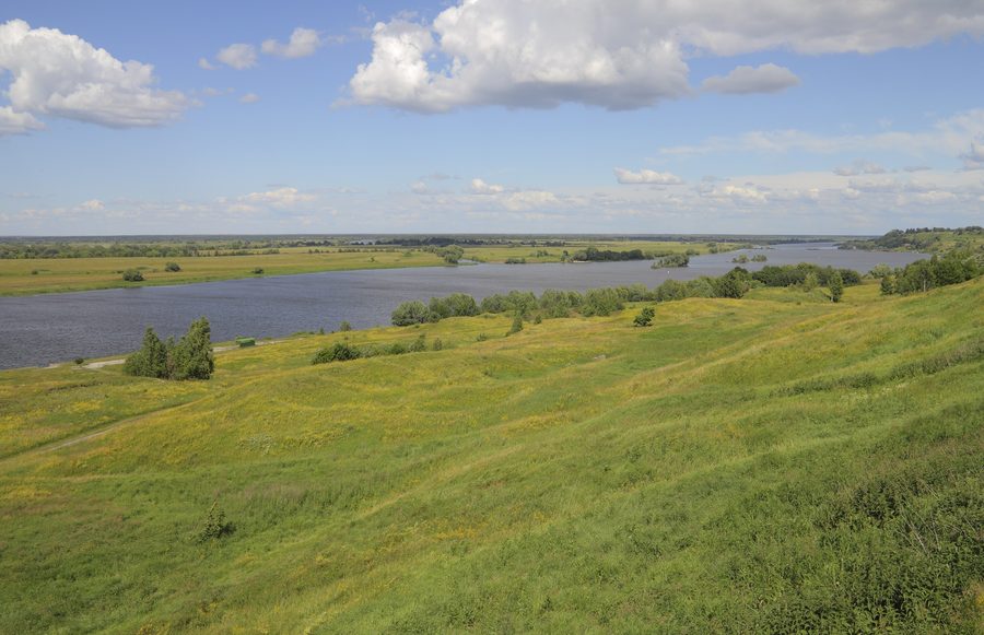 View of the Oka River from Konstantinovo in Ryazan Oblast.