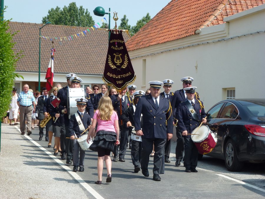 File:Roquetoire (Pas-de-Calais, Fr) 14 juillet 2013, 01.JPG
