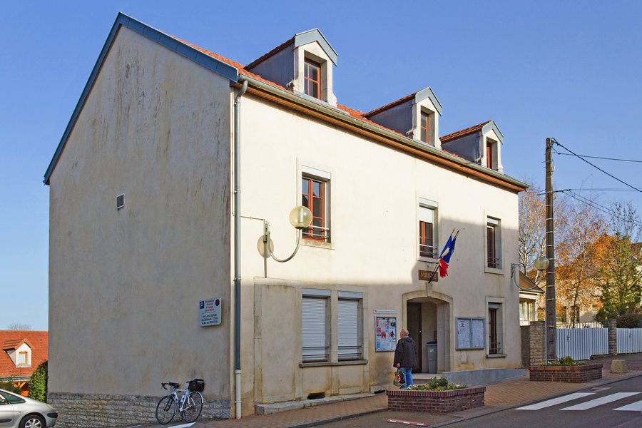 File:Marcilly-sur-Tille FR21 mairie IMF6572.jpg