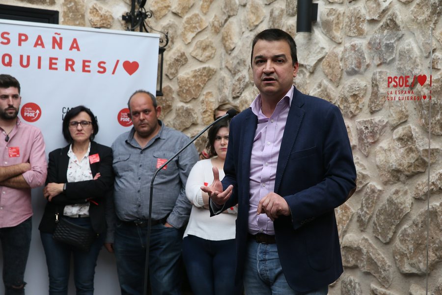 File:Acto del secretario general del PSOE en La Puebla de Almoradiel (32725997097).jpg