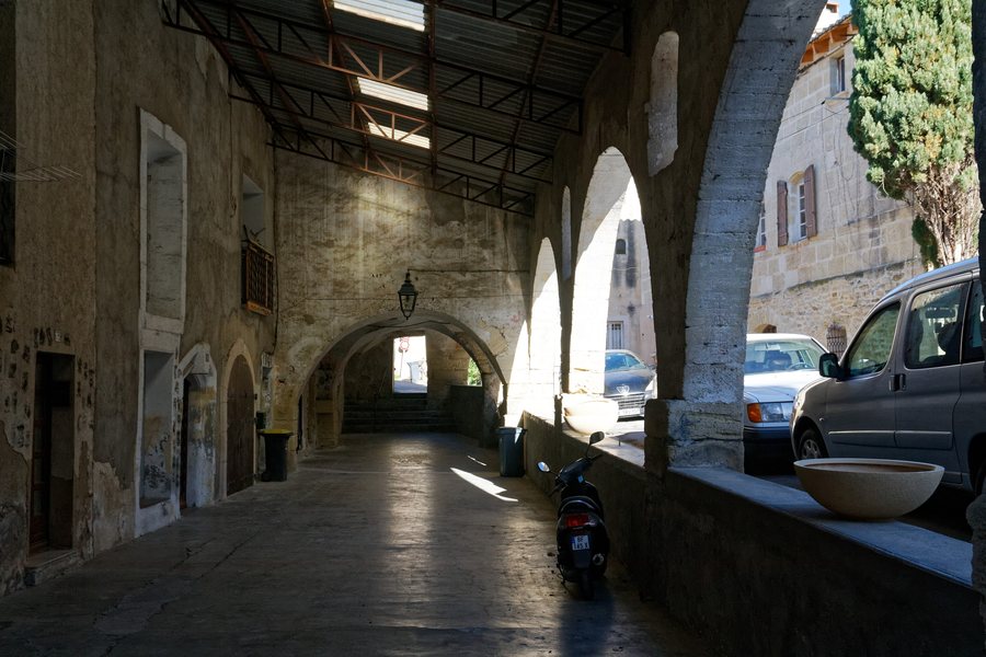 File:Aubais-Anciennes halles-20190301.jpg