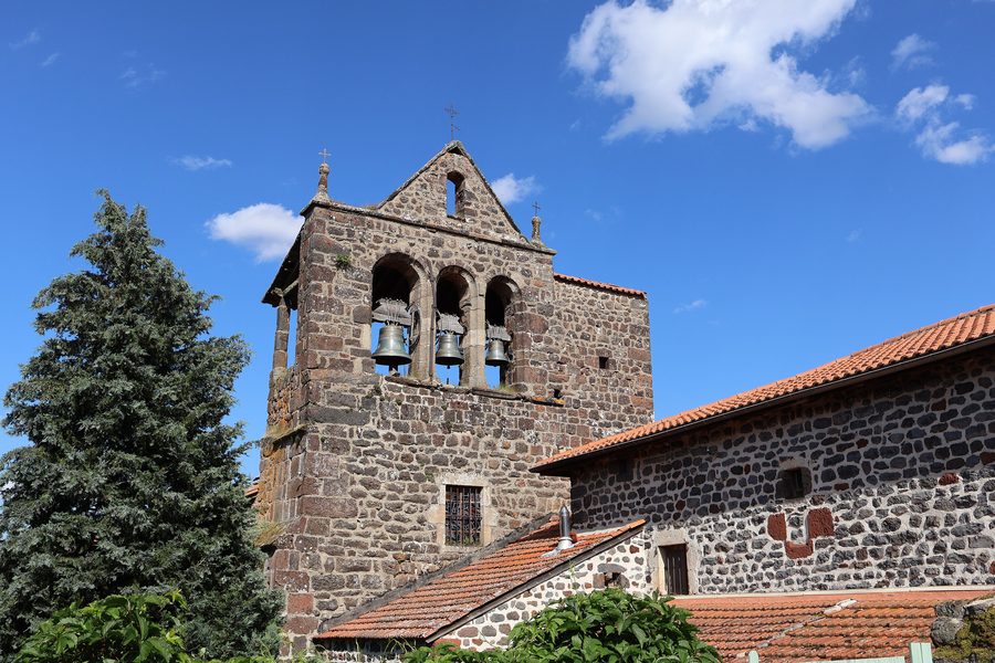 Église Sainte-Anne in Séneujols