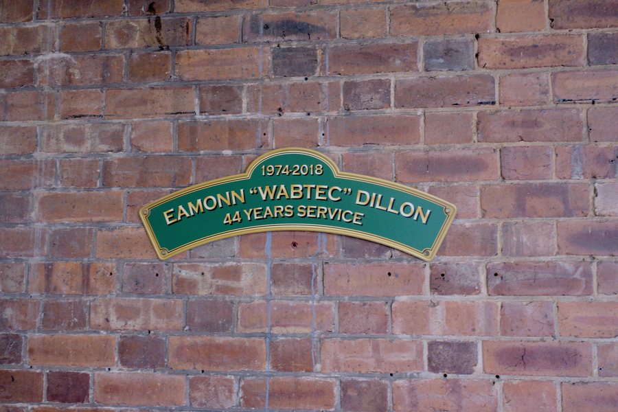 File:Plaque on Doncaster station - geograph.org.uk - 7502644.jpg