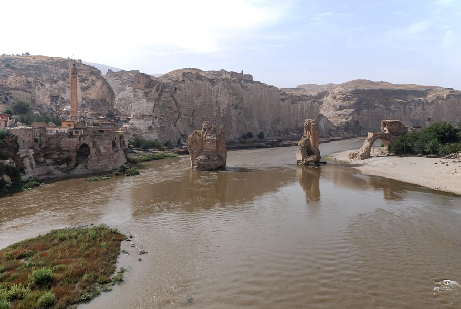Ruins of the Eski Köprü in Hasankeyf beside the Tigris River