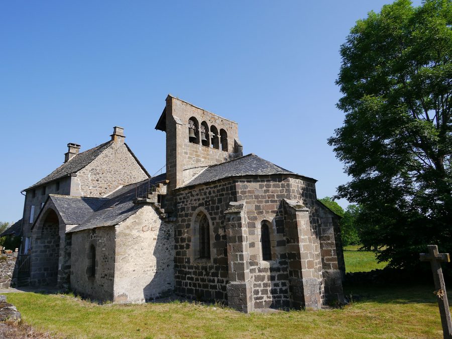 Außenansicht der Kirche Saint-Jean-Baptiste in Virargues