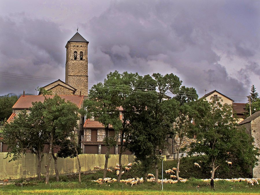 File:Senegüé, Uesca.jpg
