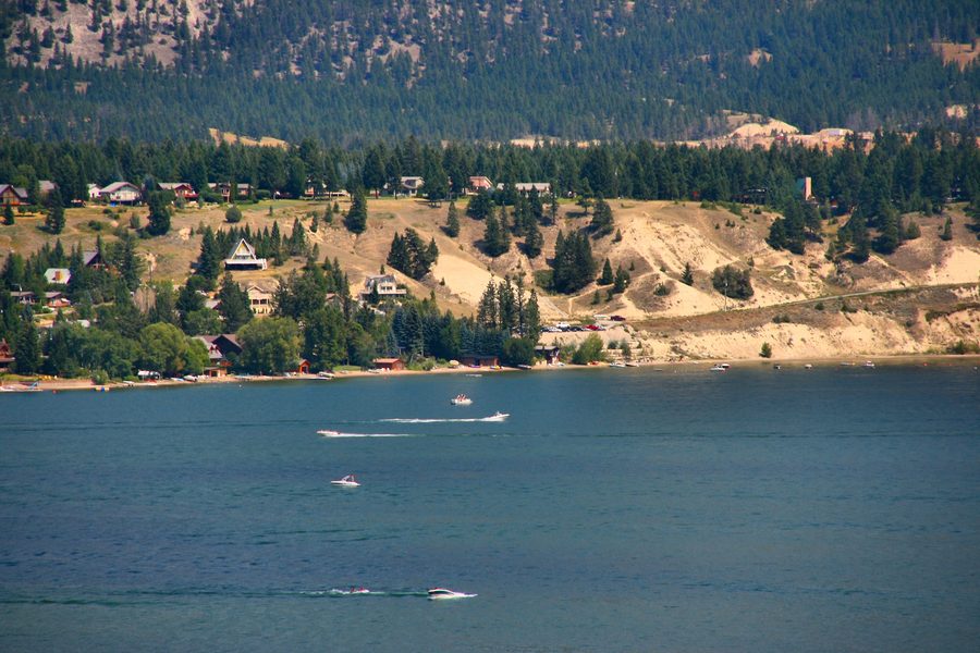 Lake Windermere in British Columbia with boats and mountain scenery