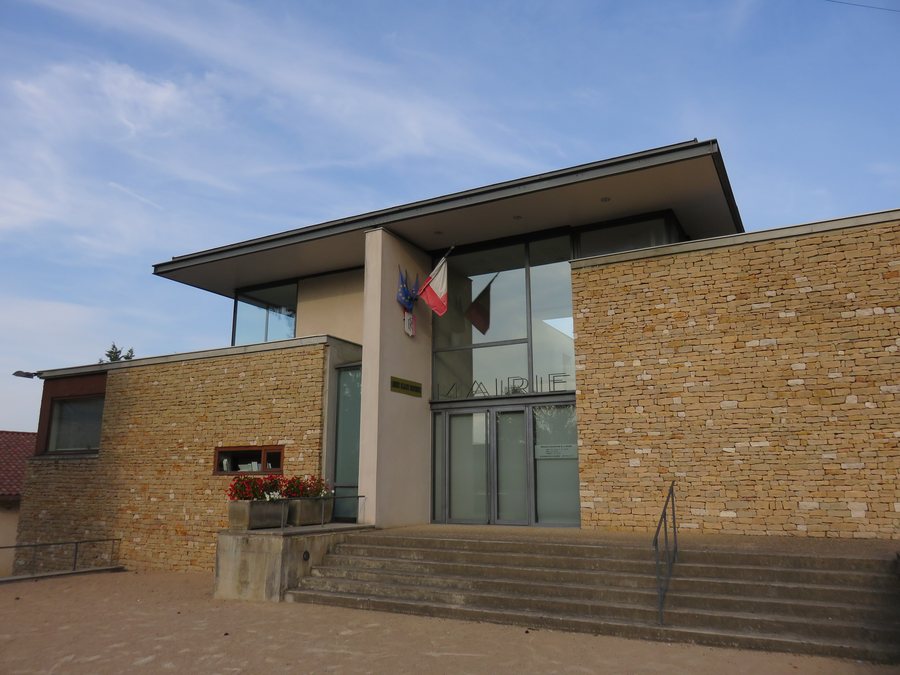 File:Marcilly-d'Azergues - Mairie (sept 2018).jpg