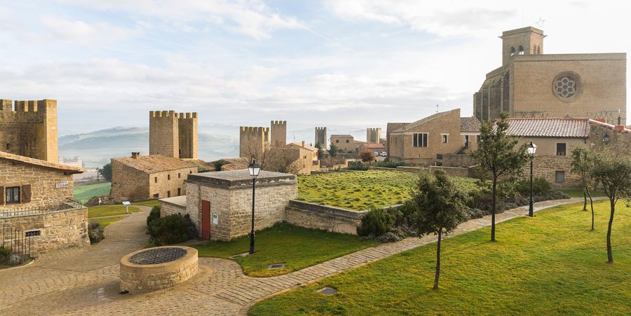File:Cerco de Artajona, Navarra, España, 2015-01-06, DD 08.JPG