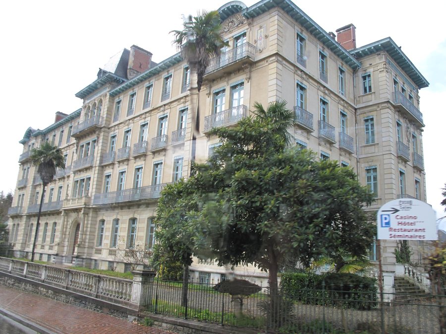 File:Hôtel du Parc (Salies-de-Béarn).jpg