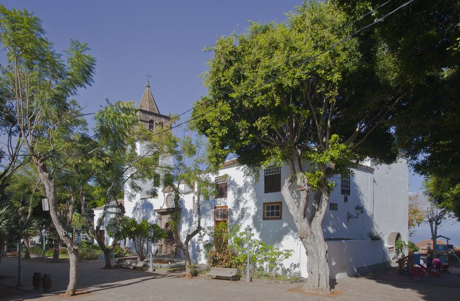 Exterior view of the San Marcos parish church in Icod de los Vinos
