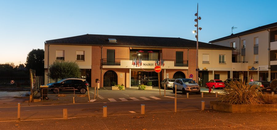 File:Town hall of Labastidette (1).jpg