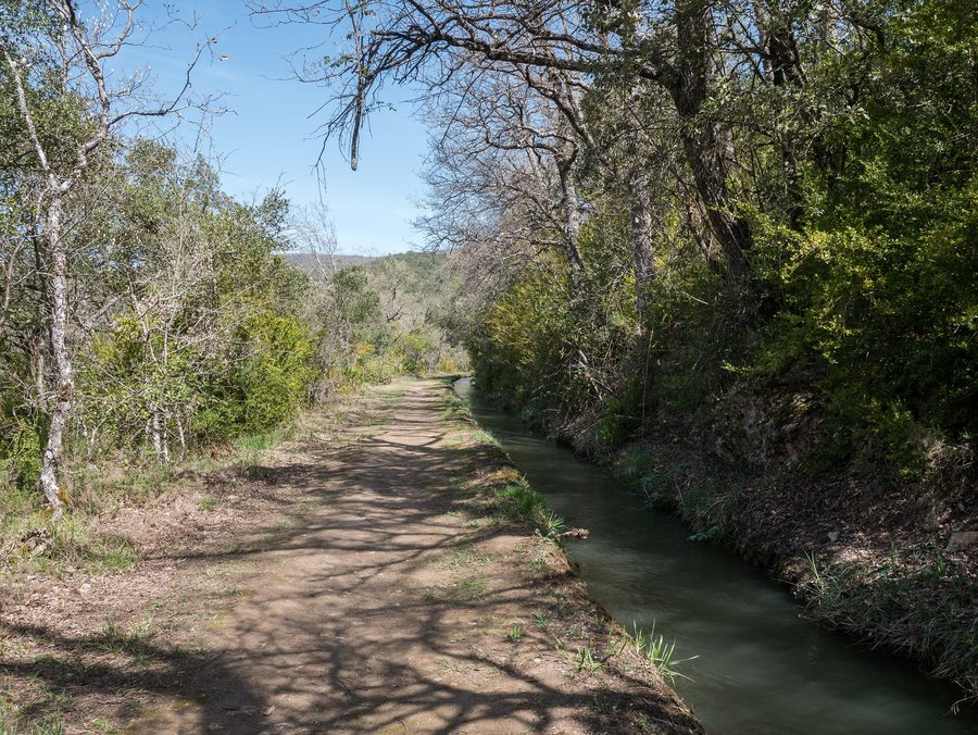 File:Berganzo - Ruta del Agua - Canal -BT- 03.jpg