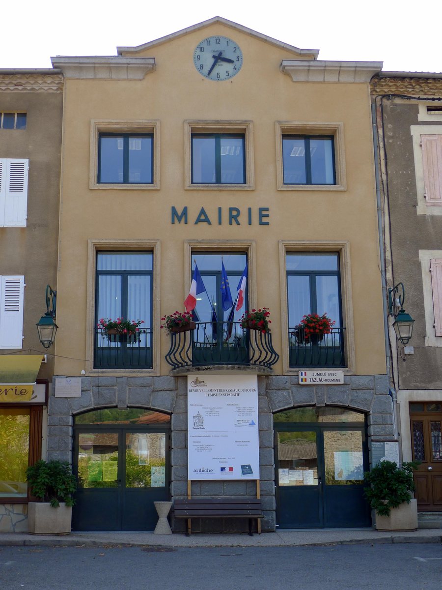 File:Mairie Désaignes 2011-08-23-013.jpg