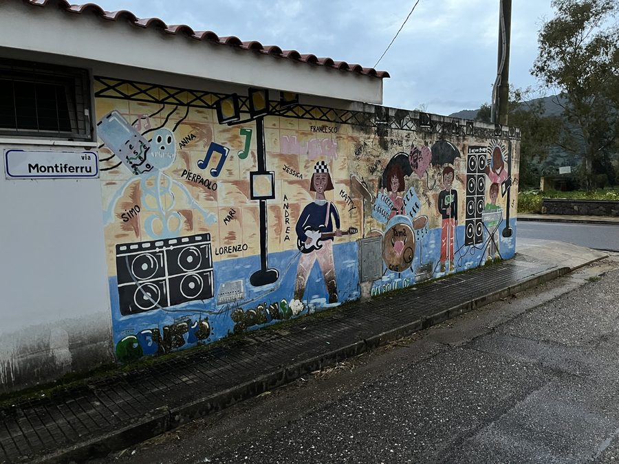 Mural on Via Montiferru in Narbolia