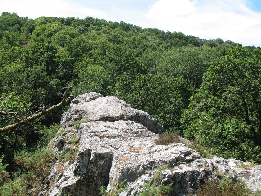 File:Dompierre-du-Chemin - Saut Roland.jpg