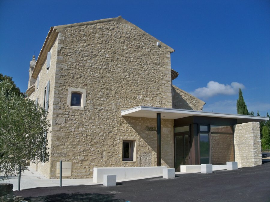 File:Solérieux - Mairie.jpg