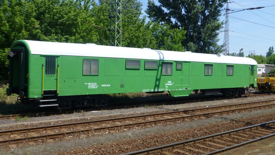 File:Szatymaz H-FKGJK Ypl 99 55 9520 002-4 kocsi 2013-06-18.JPG