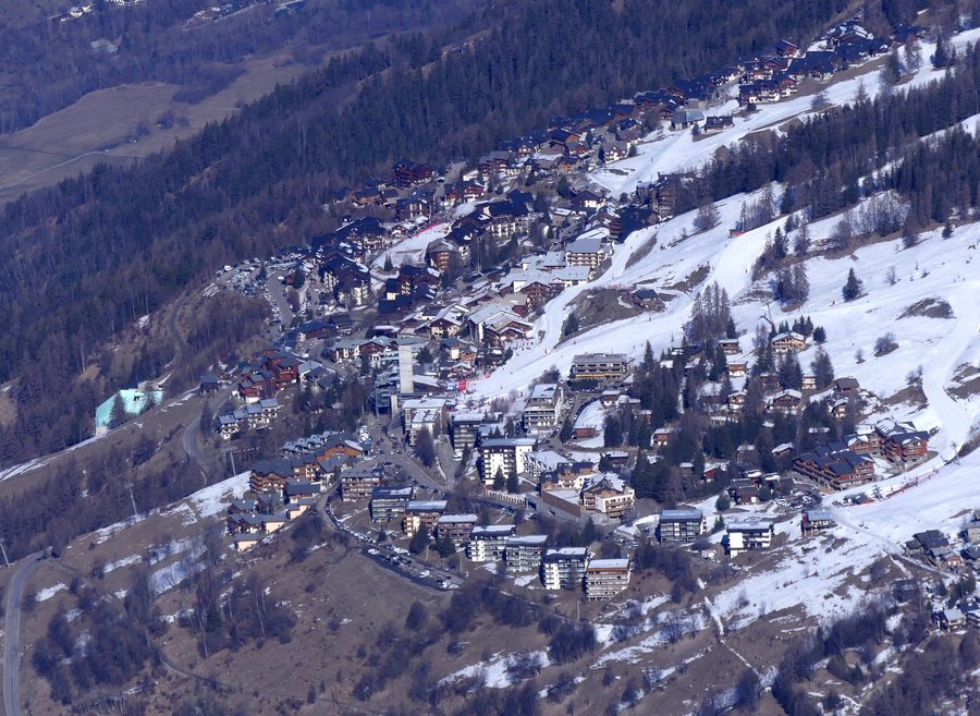 Plan Peisey in winter, in the ski area of Peisey-Vallandry