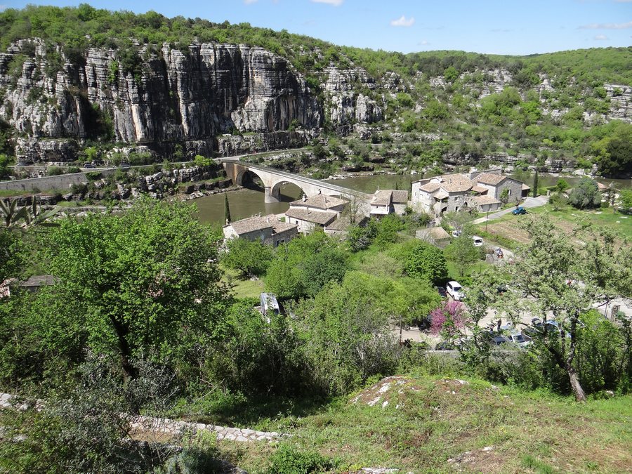 File:Balazuc-01.jpg